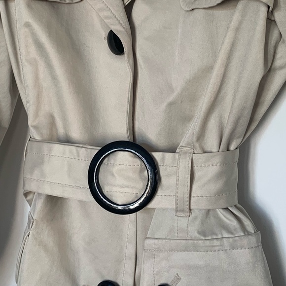 Vintage Single-Breasted Trench Coat: Banana Republic - Picture 3 of 8